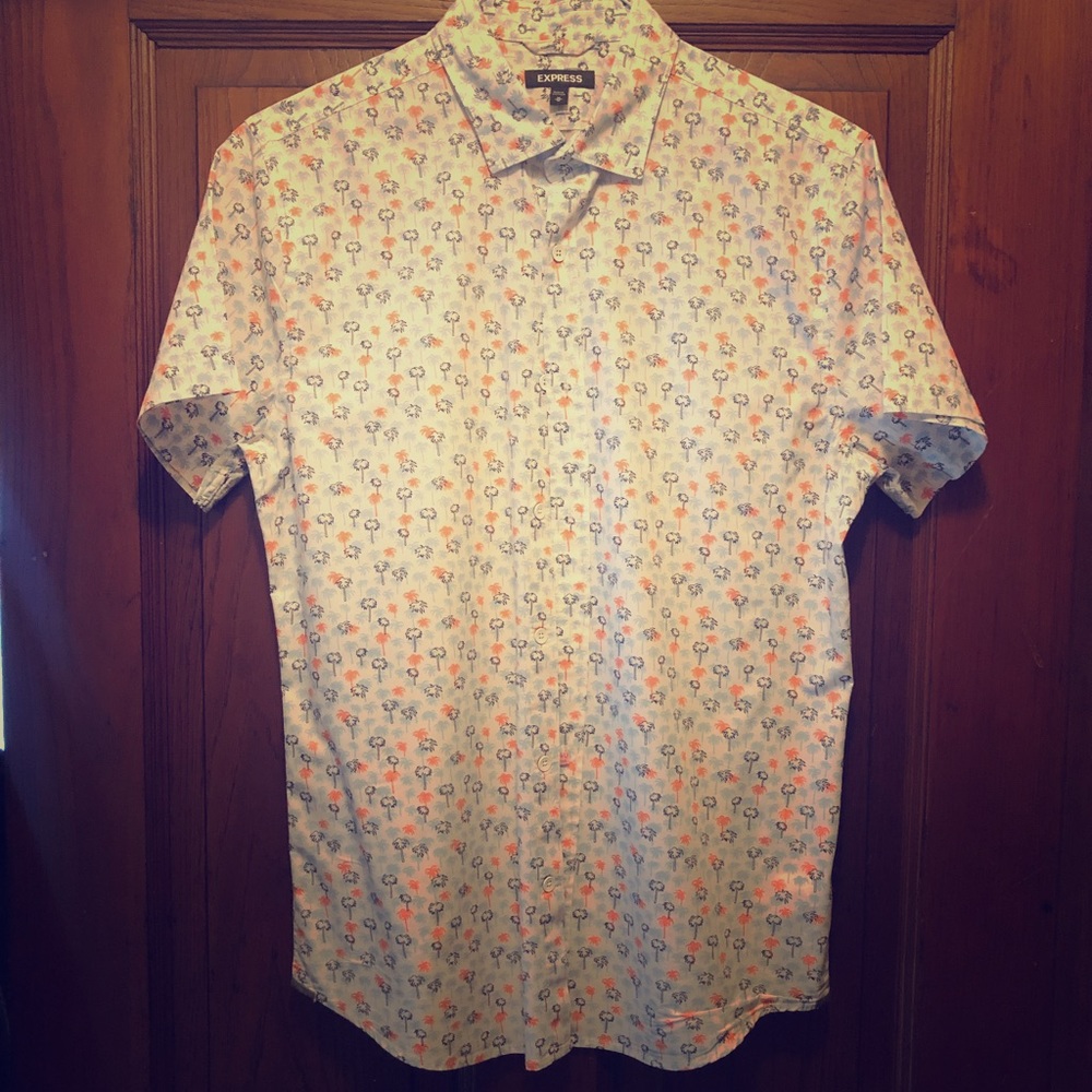Express men’s short sleeve button up. (Medium)